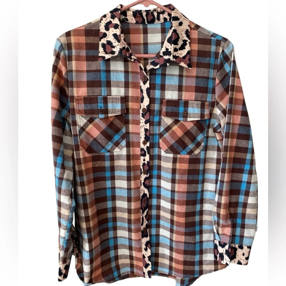 Western Plaid & Leopard Trim Button Down Top Womens Medium Coastal Cowgirl NEW - Picture 5 of 8